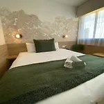 Hotel The Originals City, Le Patio, Cholet Nord 3*