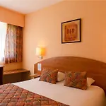 Szálloda The Originals City, Le Patio, Cholet Nord 3*