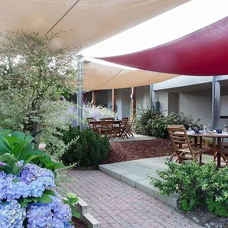 Hotell The Originals City, Logis D'elbee, Cholet Nord Beaupréau-en-Mauges