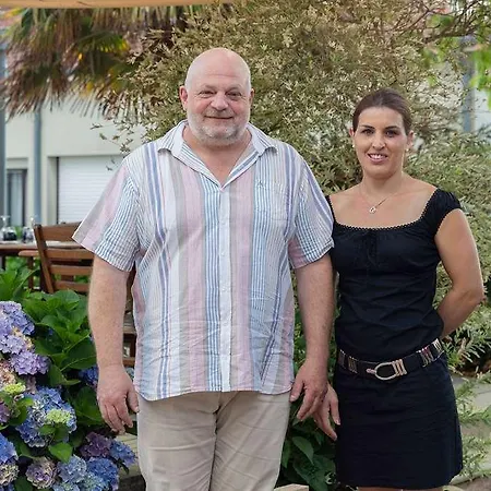 The Originals City, Le Patio Hotel, Cholet Nord فندق 3*