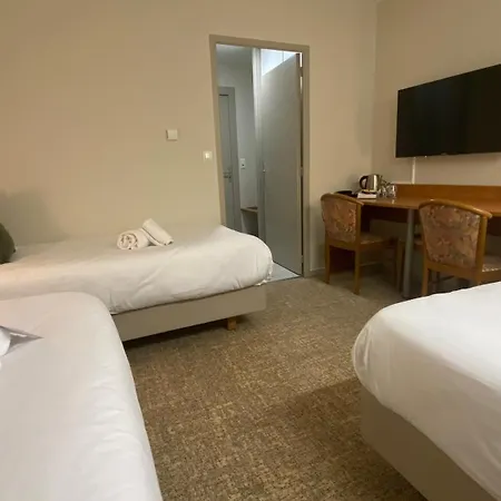 호텔 The Originals City, Le Patio Hotel, Cholet Nord 보프레오앙모주