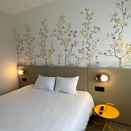 Hotel The Originals City, Logis D'elbee, Cholet Nord