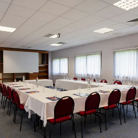 Hotel The Originals City, Logis D'elbee, Cholet Nord Beaupréau-en-Mauges