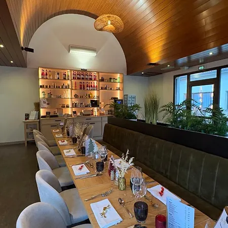 The Originals City, Le Patio Hotel, Cholet Nord 3*