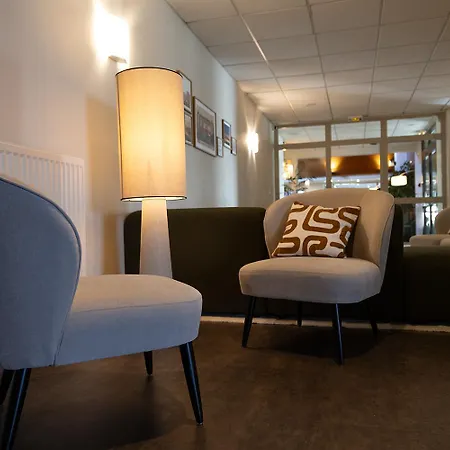 The Originals City, Le Patio Hotel, Cholet Nord فندق