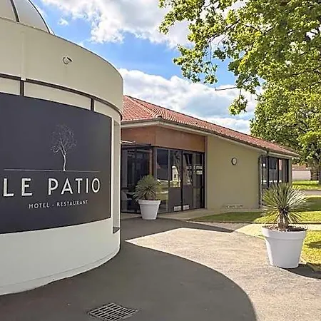 The Originals City, Le Patio Hotel, Cholet Nord
