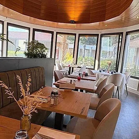 The Originals City, Le Patio Hotel, Cholet Nord فندق بوبرو-أن-موج