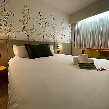 The Originals City, Le Patio Hotel, Cholet Nord فندق بوبرو-أن-موج