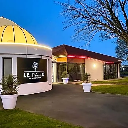 The Originals City, Le Patio Hotel, Cholet Nord 3* 보프레오앙모주