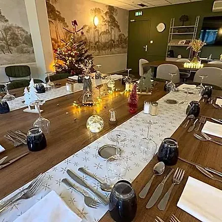 The Originals City, Le Patio Hotel, Cholet Nord