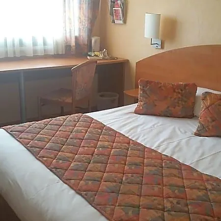 호텔 The Originals City, Le Patio Hotel, Cholet Nord 보프레오앙모주