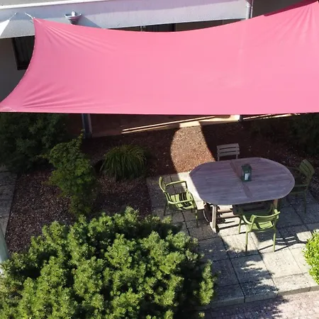 The Originals City, Le Patio Hotel, Cholet Nord 3* Beaupréau-en-Mauges