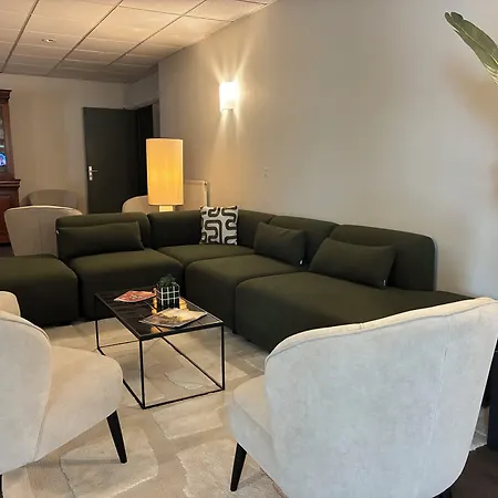 The Originals City, Le Patio Hotel, Cholet Nord