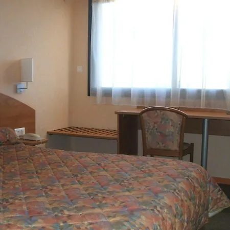 Hotel The Originals City, Logis D'elbee, Cholet Nord Beaupréau-en-Mauges