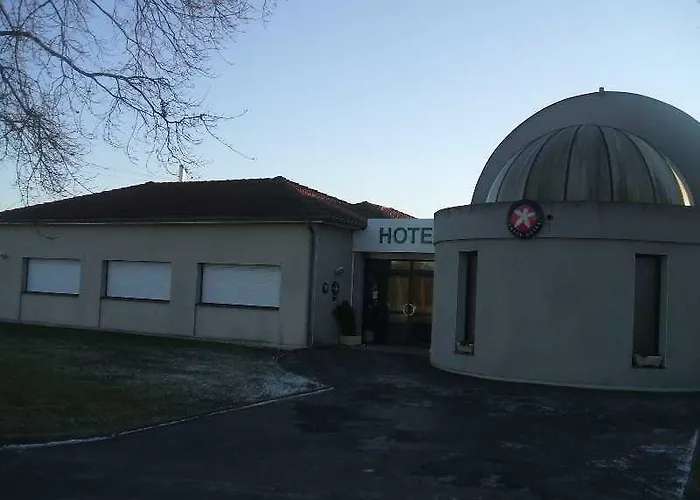 Hotel The Originals City, Logis D'elbee, Cholet Nord 3*